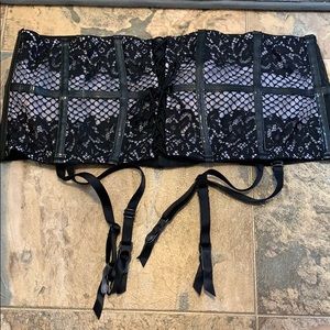 Large Victoria’s Secret lingerie large with tags